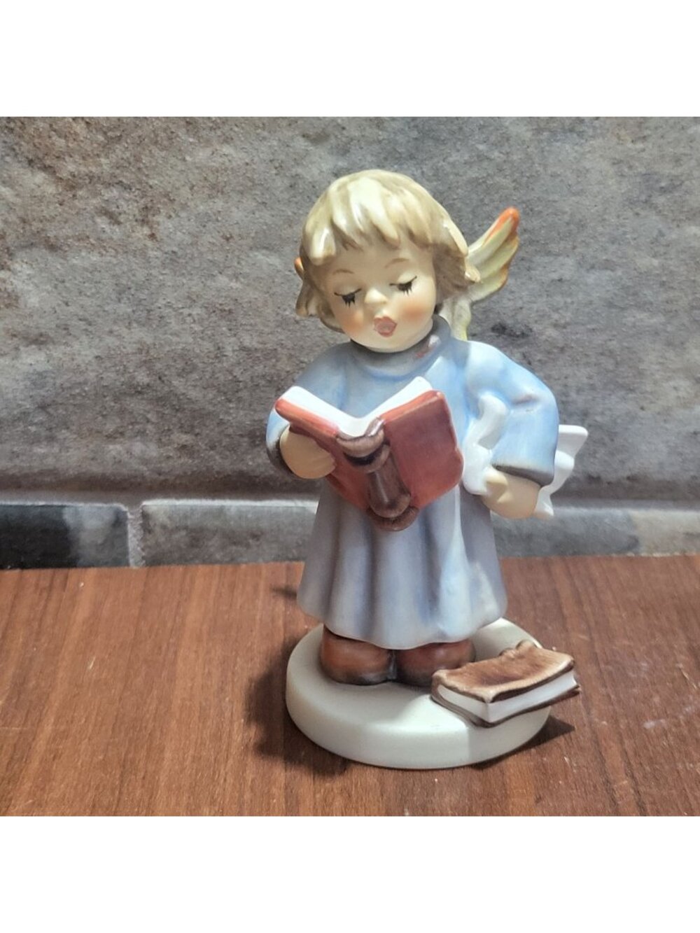 Hummel Goebel Figurine Seraphim Soprano 2096/R Angel with Book Germany